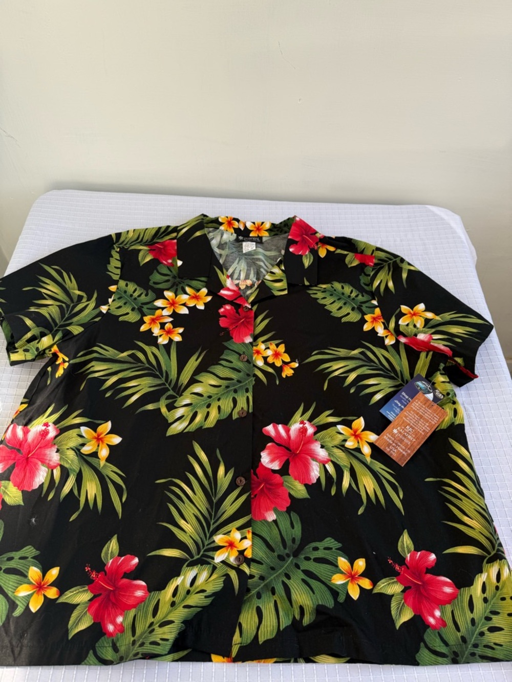 Men's Black Tropical Floral Button-Down Shirt - Red & Green
